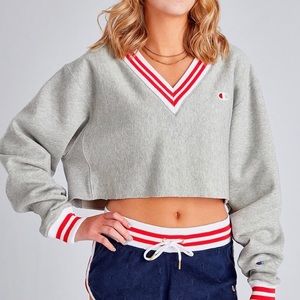 Champion Reverse Weave Cropped V-neck